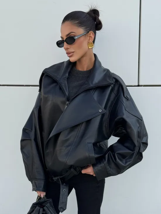 Женская кожаная куртка с двойным воротником, пышными рукавами реглан - фото 0