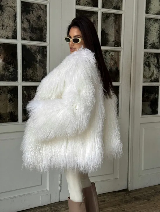 Шуба из меха ламы PREMIUM COLLECTION, английский воротник - фото 6