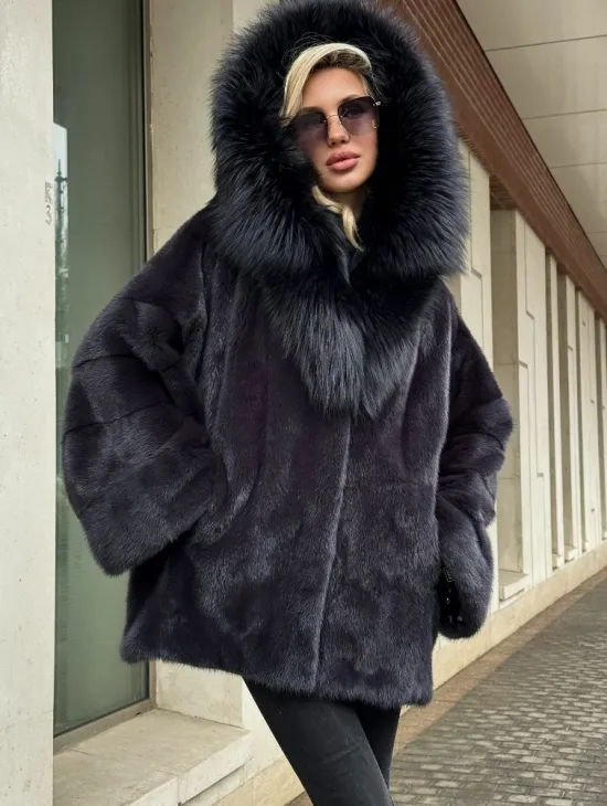 Полушубок норковый автоледи с отделкой из чернобурки на капюшоне - фото 4