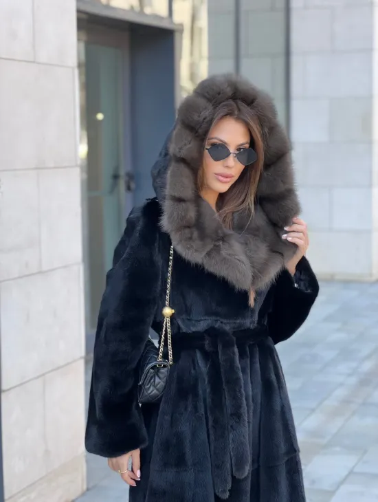 Норковая шуба с капюшоном из куницы -  BlackGlama - фото 5