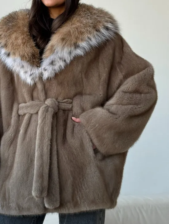 Норка - шуба летучая мышь с капюшоном рысь - фото 2