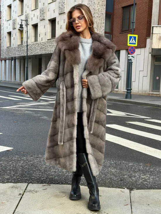 Шуба норковая женская с капюшоном куница - фото 7